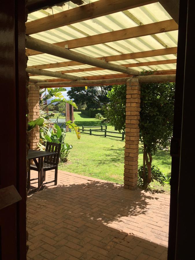 Brenton Lake Holiday Cottages Exterior photo
